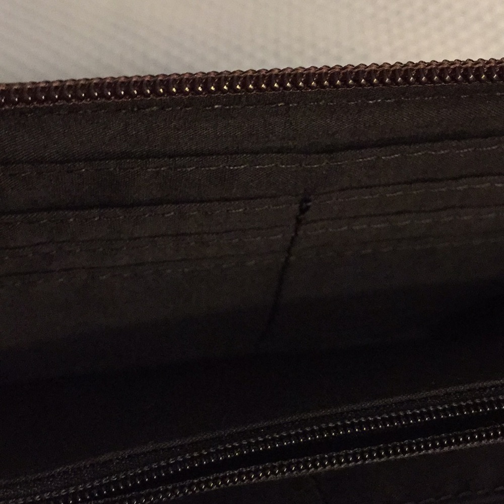 TOPSHOP Zip Closure Wallet - Picture 6 of 6